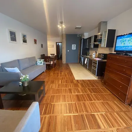 Wave And Sun Apartment